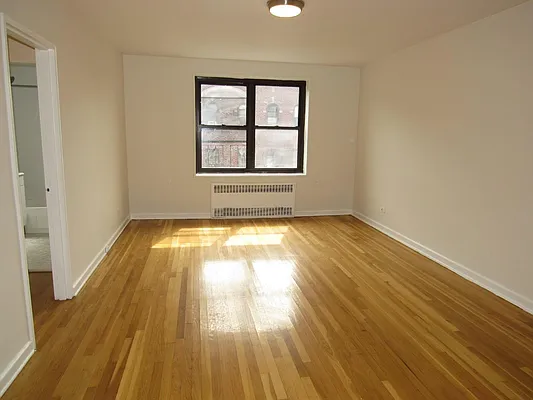 Rented by Kian Realty | media 30