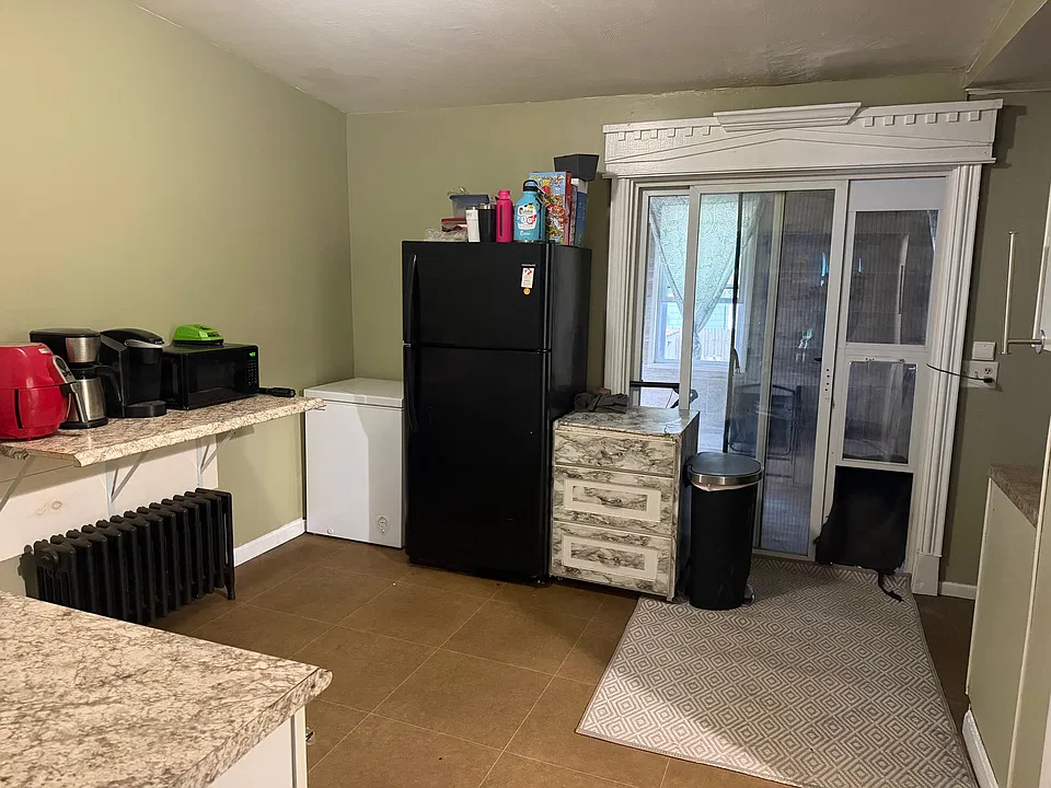 1 Beacon Ct