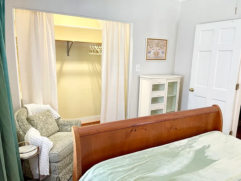 Bedroom #1