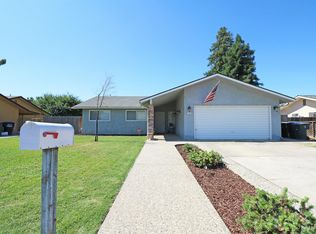 3901 W Coppola Ave, Visalia, CA 93277