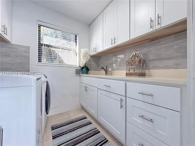 7925 SW 124th St — Photo 50