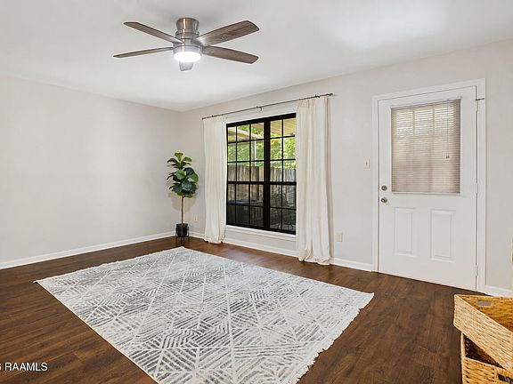 2nd image of 100 Running Deer Dr #D