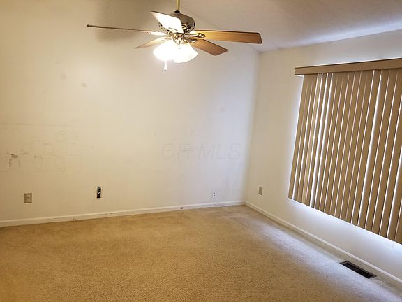 4th image of 829 Maclam Dr