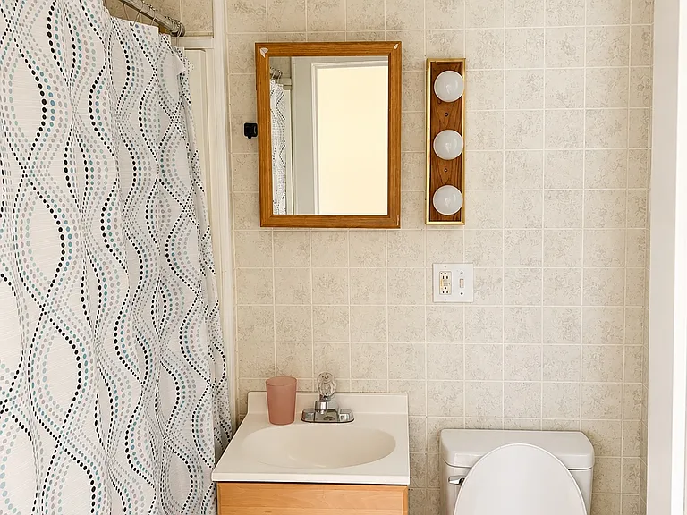 232 Birchwood Ave #D — Photo 3