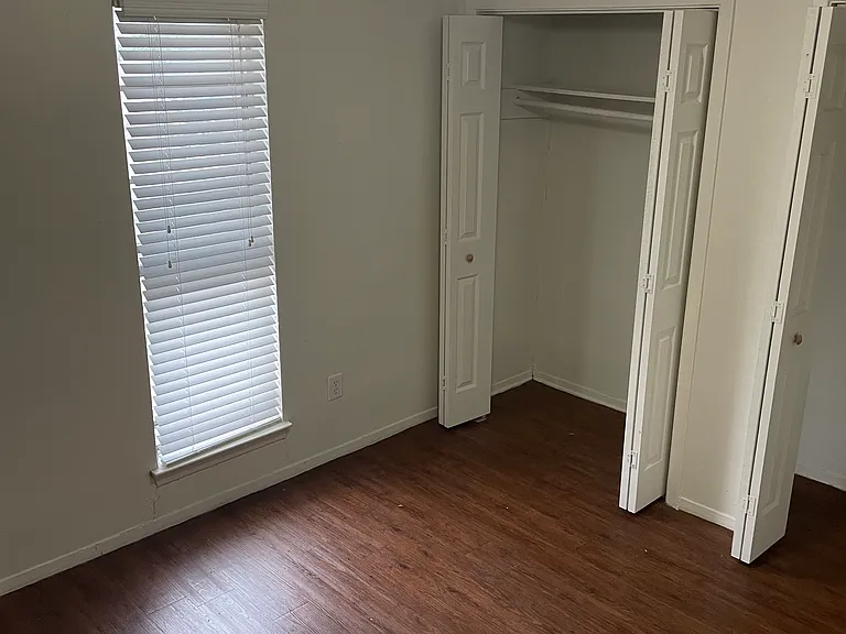 706 Denson Dr #203 — Photo 5