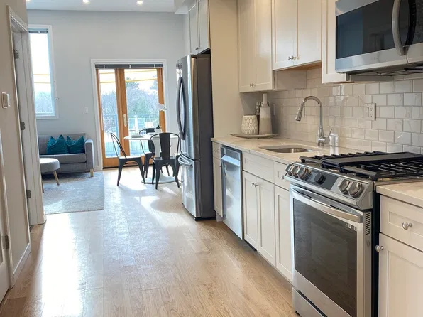 385 Pleasant St #5, Watertown, MA 02472