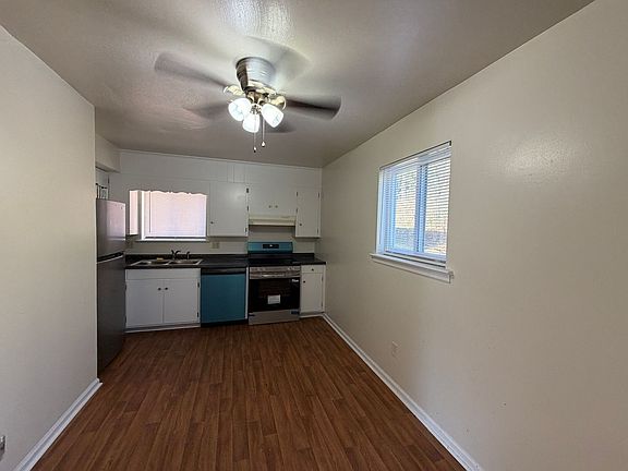 2nd image of 825 Kerns Ave SW #827