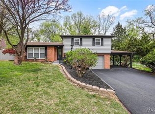 112 Westridge Dr, Collinsville, IL
