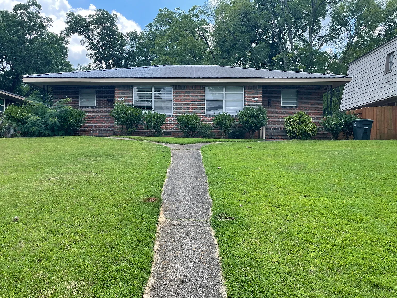 2 bed, $975 — Photo 1