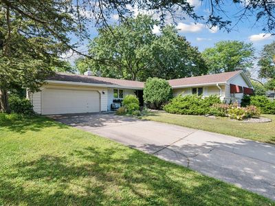 5704 Wycliffe Rd, Edina, MN, 55436