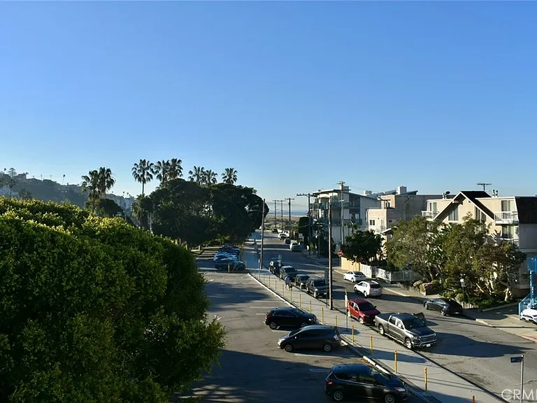 6400 Pacific Ave #311 — Photo 18