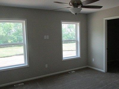 4th image of 2164 Burton Ave