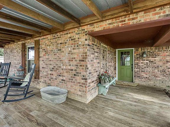 3rd image of 1187 Kubitza Dr