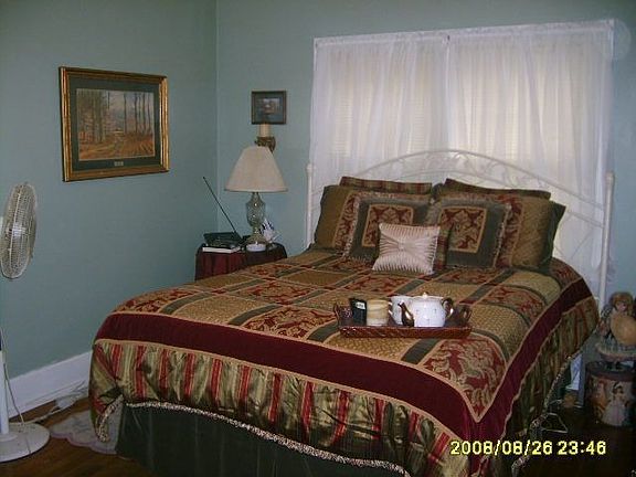 Master BR, 1st floor