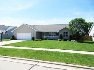 2472 Kilrush Rd, De Pere, WI 54115