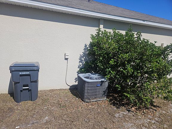4th image of 948 Summer Glen Dr