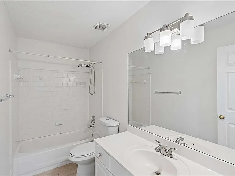 6285 Barwick Ln — Photo 17