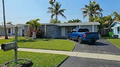 8381 NW 28th Pl Photo 1
