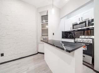 309 W 43rd St APT 1A, New York, NY 10036