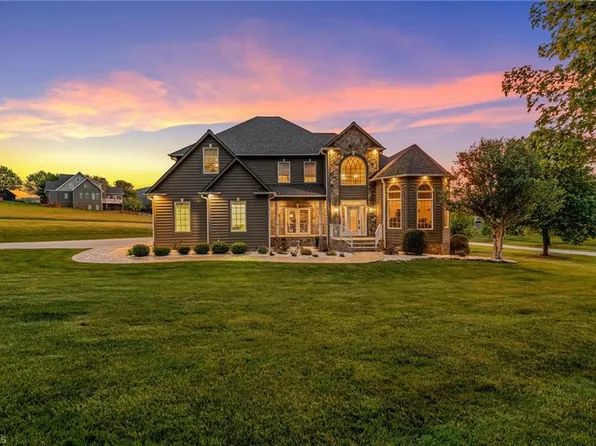 891 Olde Charter Cir, Jefferson, NC 28640