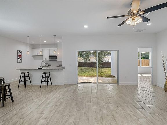 3rd image of 502 Finch Ln