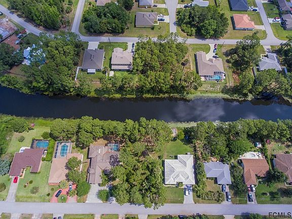 2nd image of 16 Bunker Hill Dr