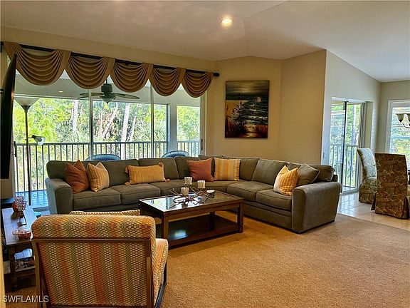 4th image of 913 Carrick Bend Cir APT 202