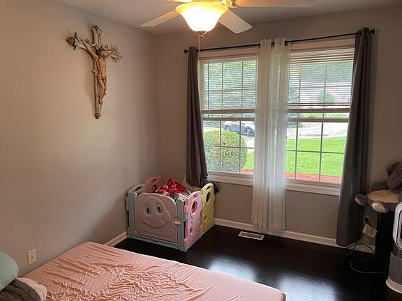 5th image of 3689 Willow Creek Dr