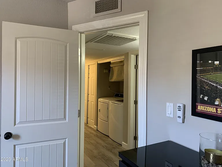 1402 S Jentilly Ln #104 — Photo 21
