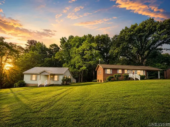 284 Evergreen Rd, Clarksville, VA 23927