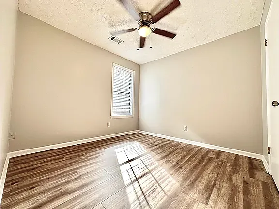4420 Creek Ford Dr — Photo 17