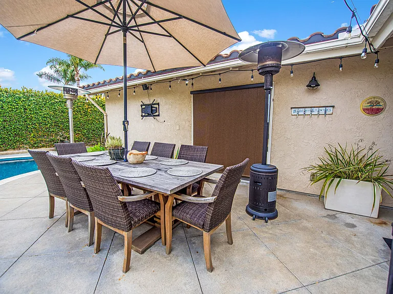 9862 Chance Cir — Photo 36