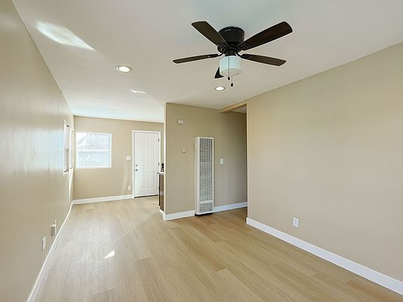 4th image of 5461-65 Imperial Ave #5463