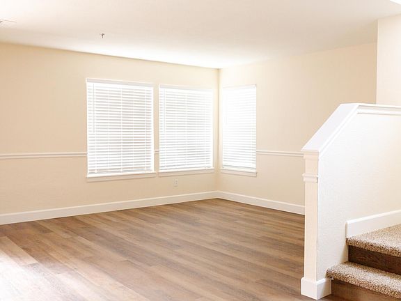 5th image of 1072 Westbury Ct