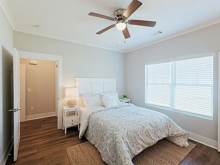 Beverly Villas — Photo 17