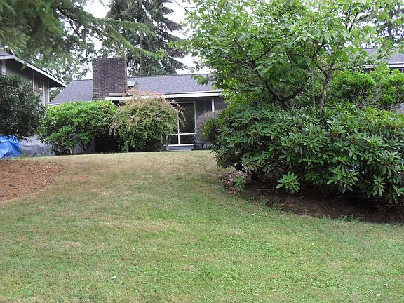 3rd image of 2241 172nd Ave NE