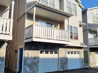 32 Highland Rd UNIT 12, Stamford, CT 06902