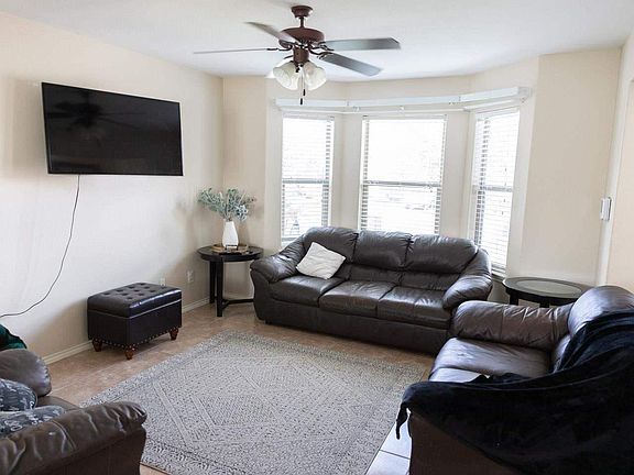5th image of 3707 Aguanieve Dr