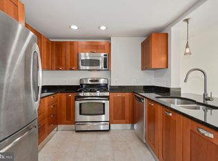 2451 Midtown Ave APT 707, Alexandria, VA 22303