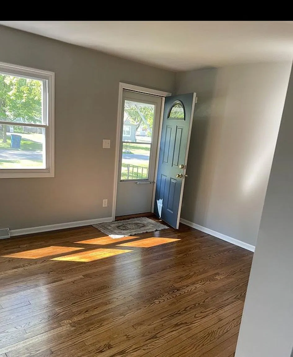 228 Oak St — Photo 4