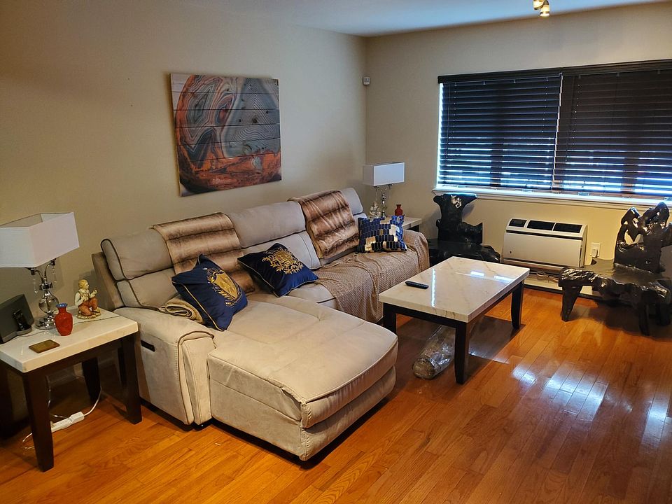1st image of 6149 Grand Ave #2