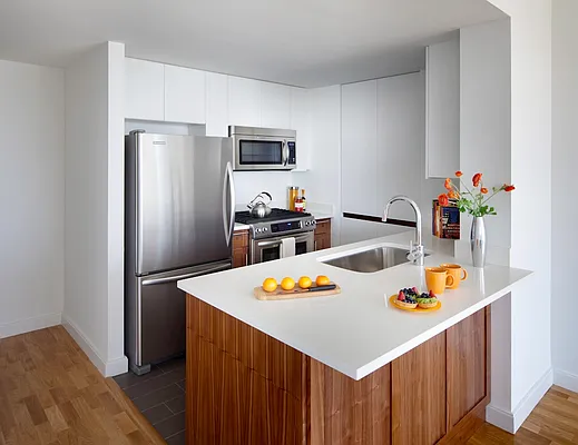 Rented by Related Rentals | media 27