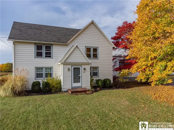 100 Lakeview Ave, Fredonia, NY 14063