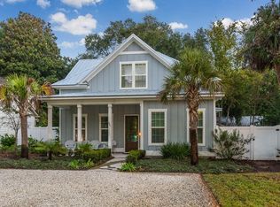 661 Cummings Ln, Saint Simons Island, GA 31522