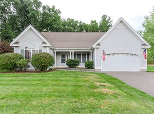 11 Sheffield St, Hudson, NH 03051