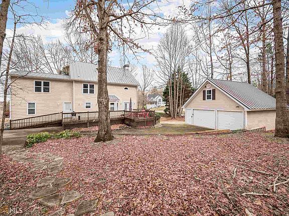 5th image of 397 McKenzie Dr