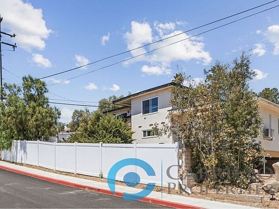2nd image of 407 Idaho Ave APT B