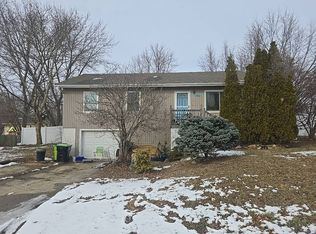 2002 Ann Ave, Harrisonville, MO 64701