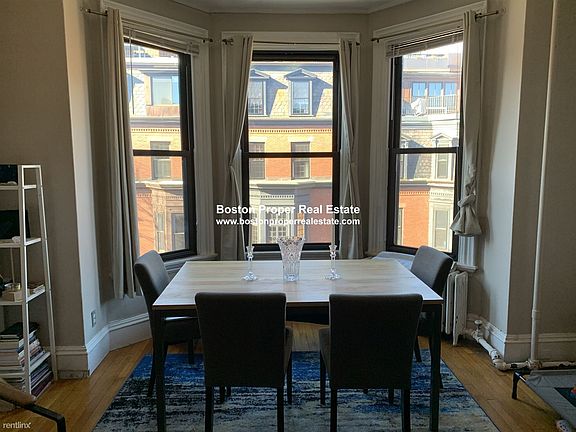 16 Hereford #4 Boston - Back Bay Unit Photo 4