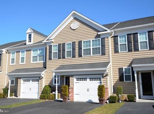 318 W Hamlin Ave, Telford, PA 18969